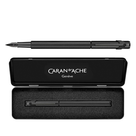 Pióro wieczne CARAN D'ACHE 849, Black Code, M, czarne